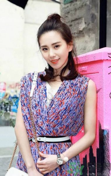 明星花式丸子头引潮流 波叔这么萌你不爱吗？