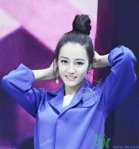 明星花式丸子头引潮流 波叔这么萌你不爱吗？